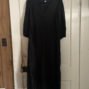 Gorgeous black tiered maxi dress from old navy!